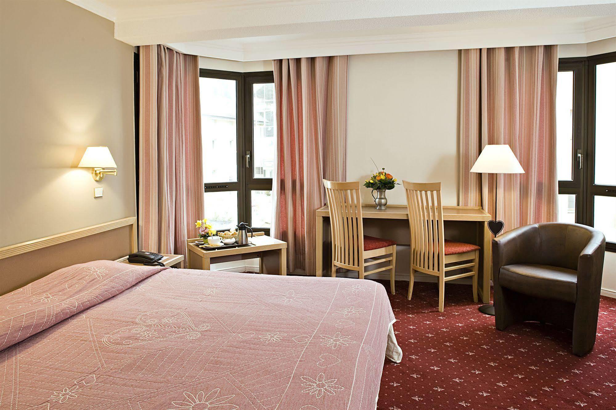 Hotel Amelie Brides-les-Bains Εξωτερικό φωτογραφία